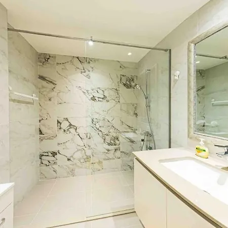 Elegant Bw Two Bedroom Apartment-promenade View Apartment *