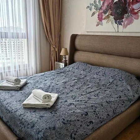 Apartment Elegant Bw Two Bedroom Apartment-promenade View *