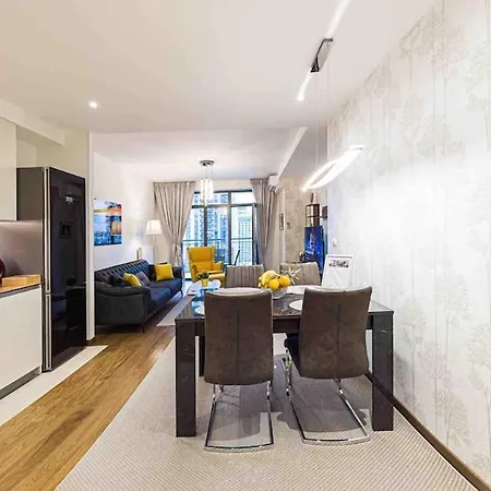 Elegant Bw Two Bedroom Apartment-promenade View