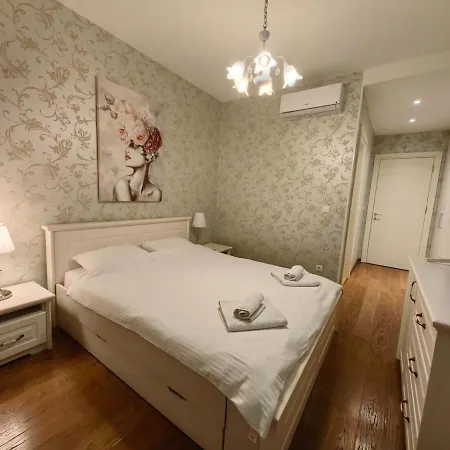 Apartment Elegant Bw Two Bedroom Apartment-promenade View Belgrade