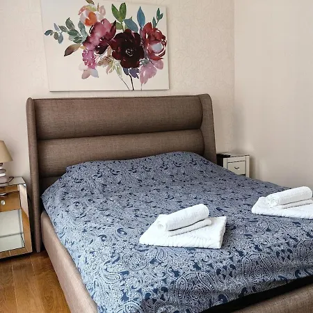 Elegant Bw Two Bedroom Apartment-promenade View *