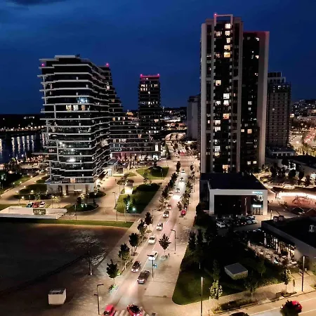 Elegant Bw Two Bedroom Apartment-promenade View
